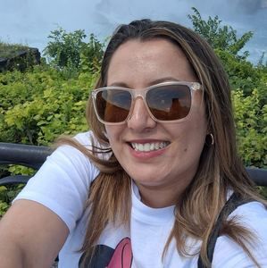 Meet your Posher, Imelda